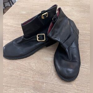 Marc by Marc Jacob’s black leather ankle moto boots size 8